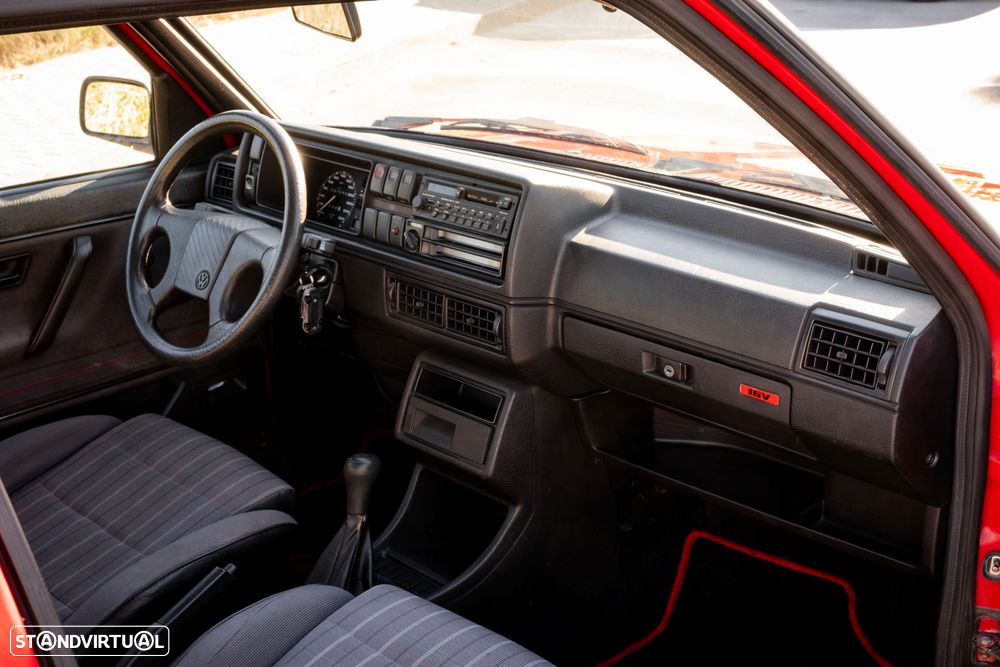 VW Golf 1.8 GTI 16V - 8