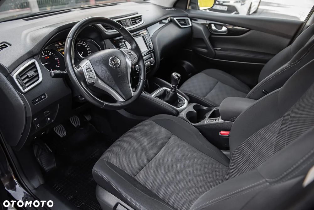 Nissan Qashqai 1.6 dCi DPF tekna - 16