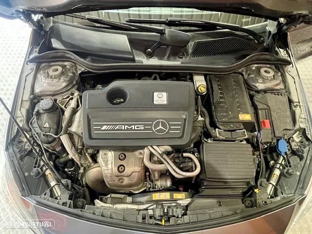 Mercedes-Benz A 45 AMG 4Matic Speedshift 7G-DCT - 44