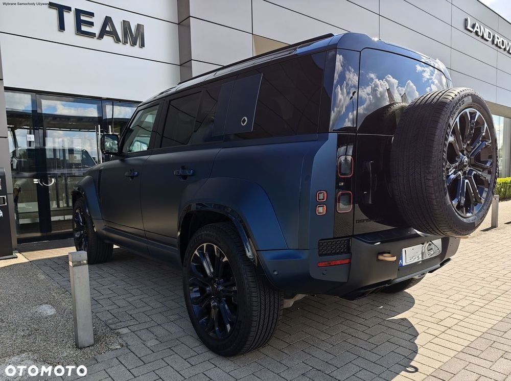 Land Rover Defender - 9