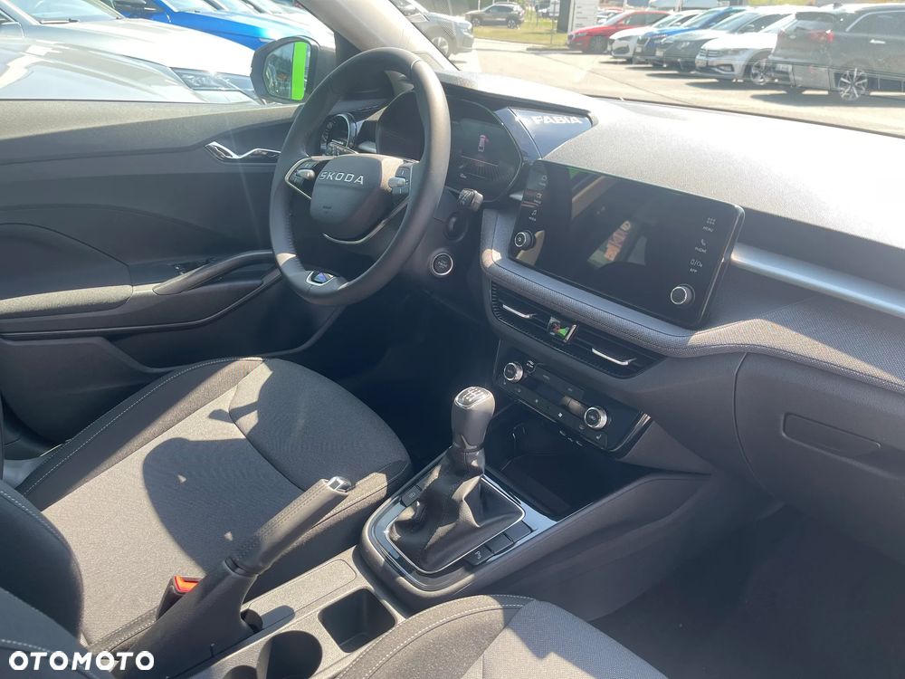 Skoda Fabia 1.0 TSI Drive - 5