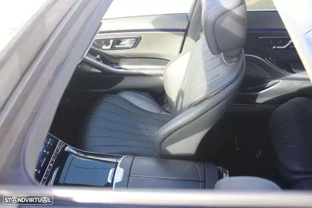 Mercedes-Benz S 580 e Longo - 38