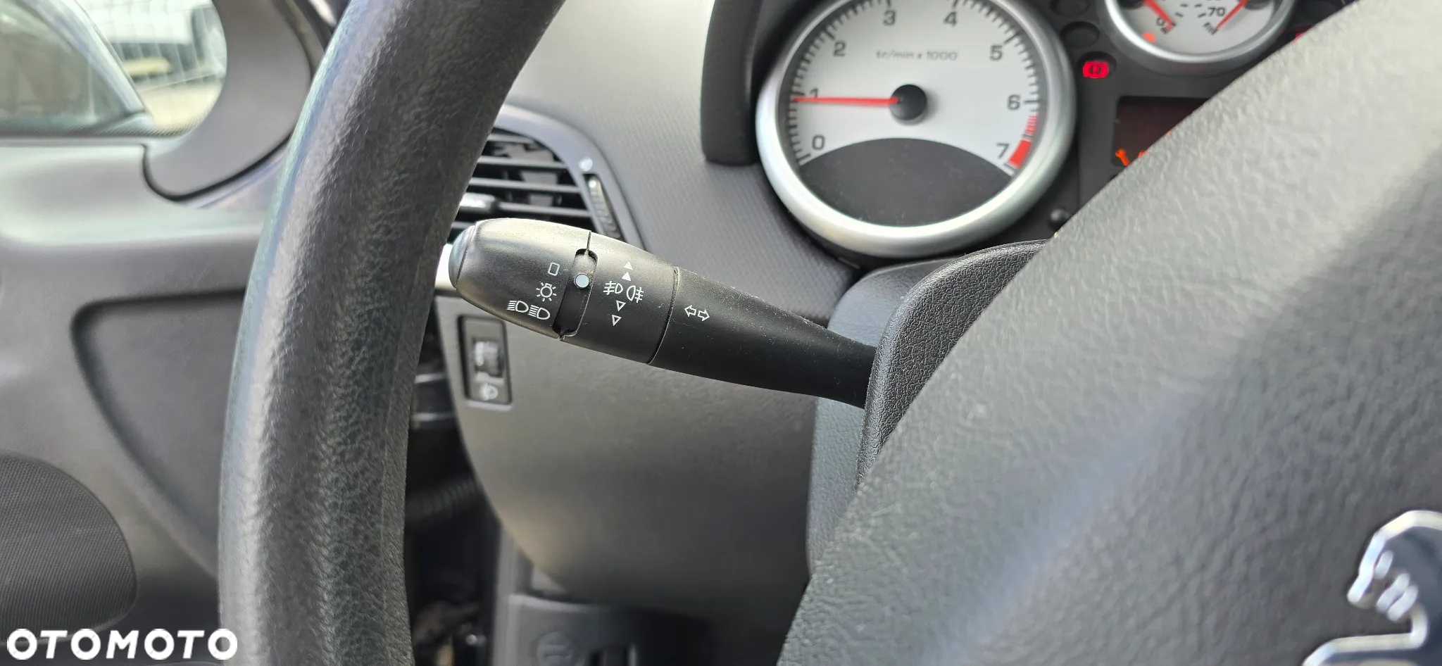 Peugeot 207 1.4 Active - 23