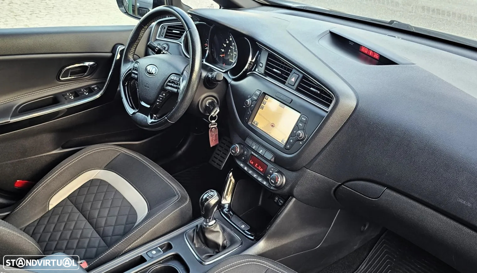 Kia Ceed SW 1.6 CRDi GT Line - 20