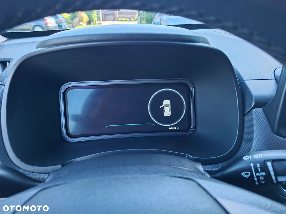 Hyundai Kona - 16