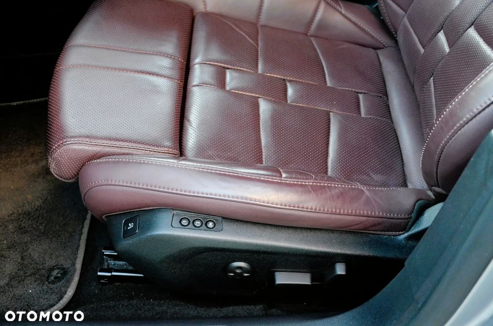 DS Automobiles DS 9 1.6 E-Tense Rivoli + - 19