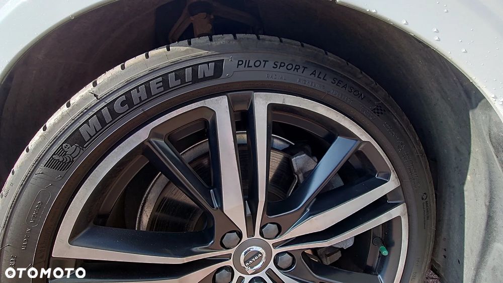 Volvo S60 T8 Twin Engine AWD Geartronic RDesign - 19