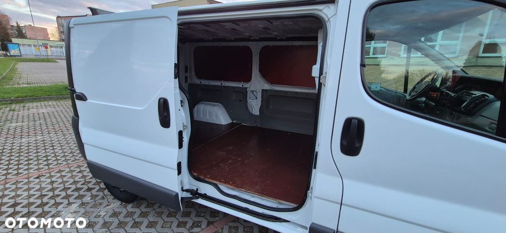 Renault Trafic - 8