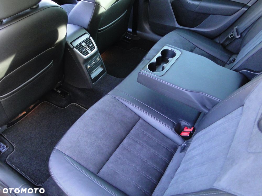 Skoda Octavia 2.0 TDI DSG L&K - 15
