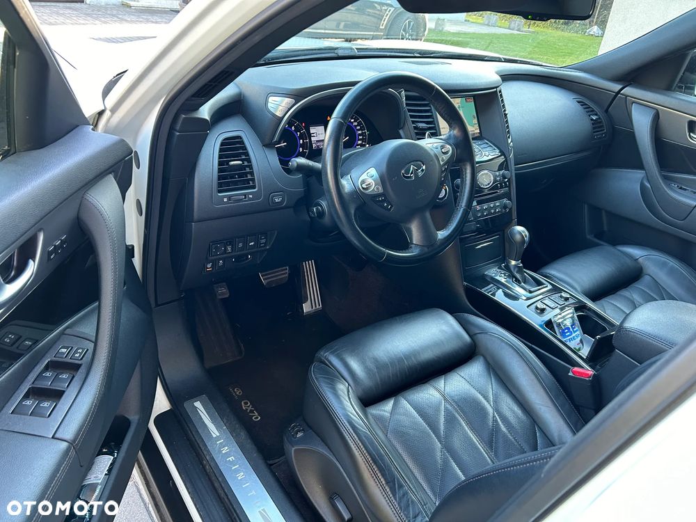 Infiniti QX70 3.7 S Premium - 7