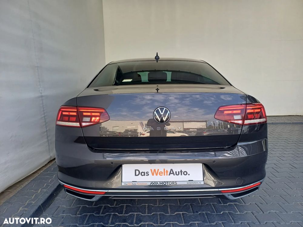 Volkswagen Passat 2.0 TDI DSG Highline - 39