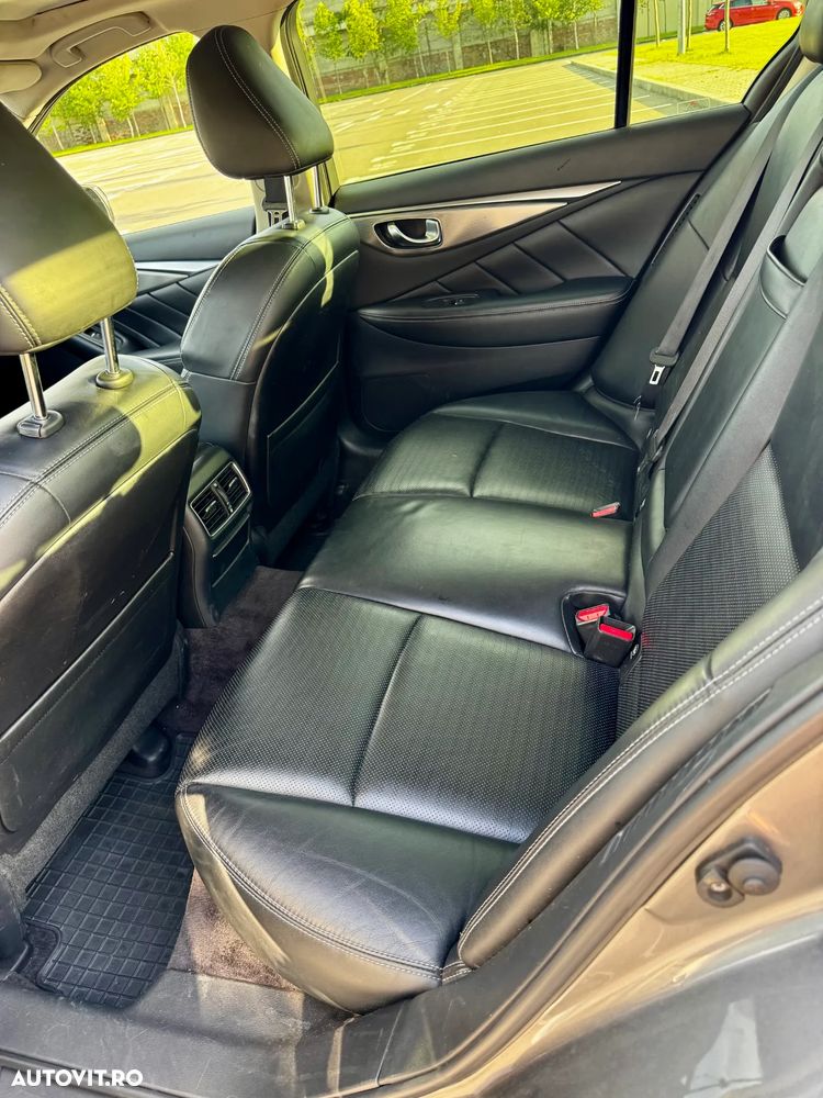 Infiniti Q50 - 12