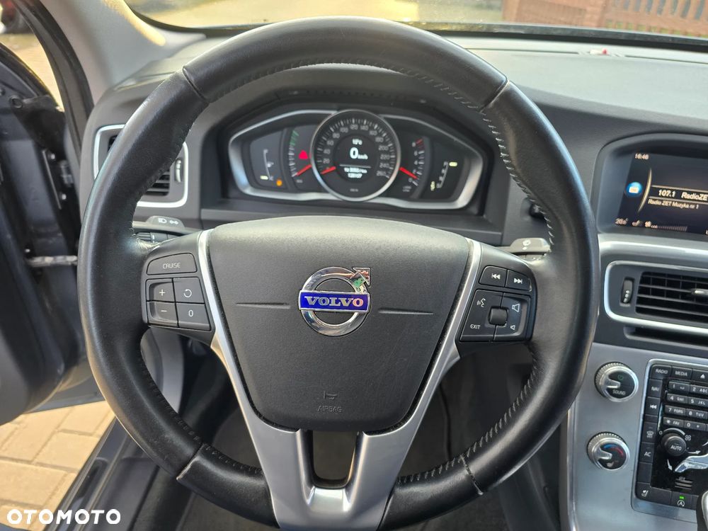 Volvo S60 - 25