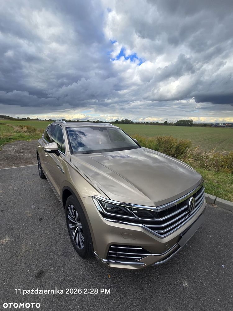 Volkswagen Touareg 2019 photo 2