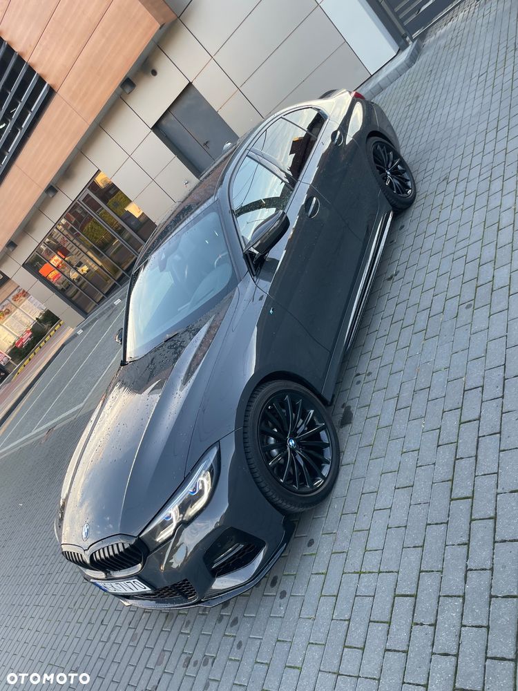 BMW Seria 3 330d xDrive M Sport sport - 24