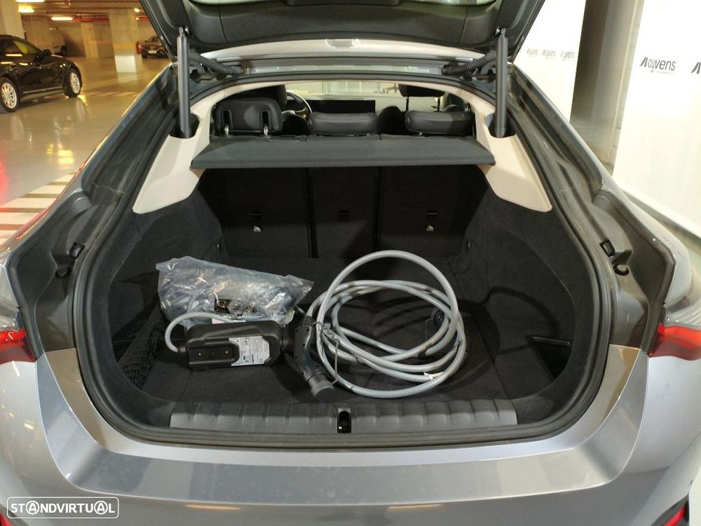 BMW i4 eDrive35 - 13