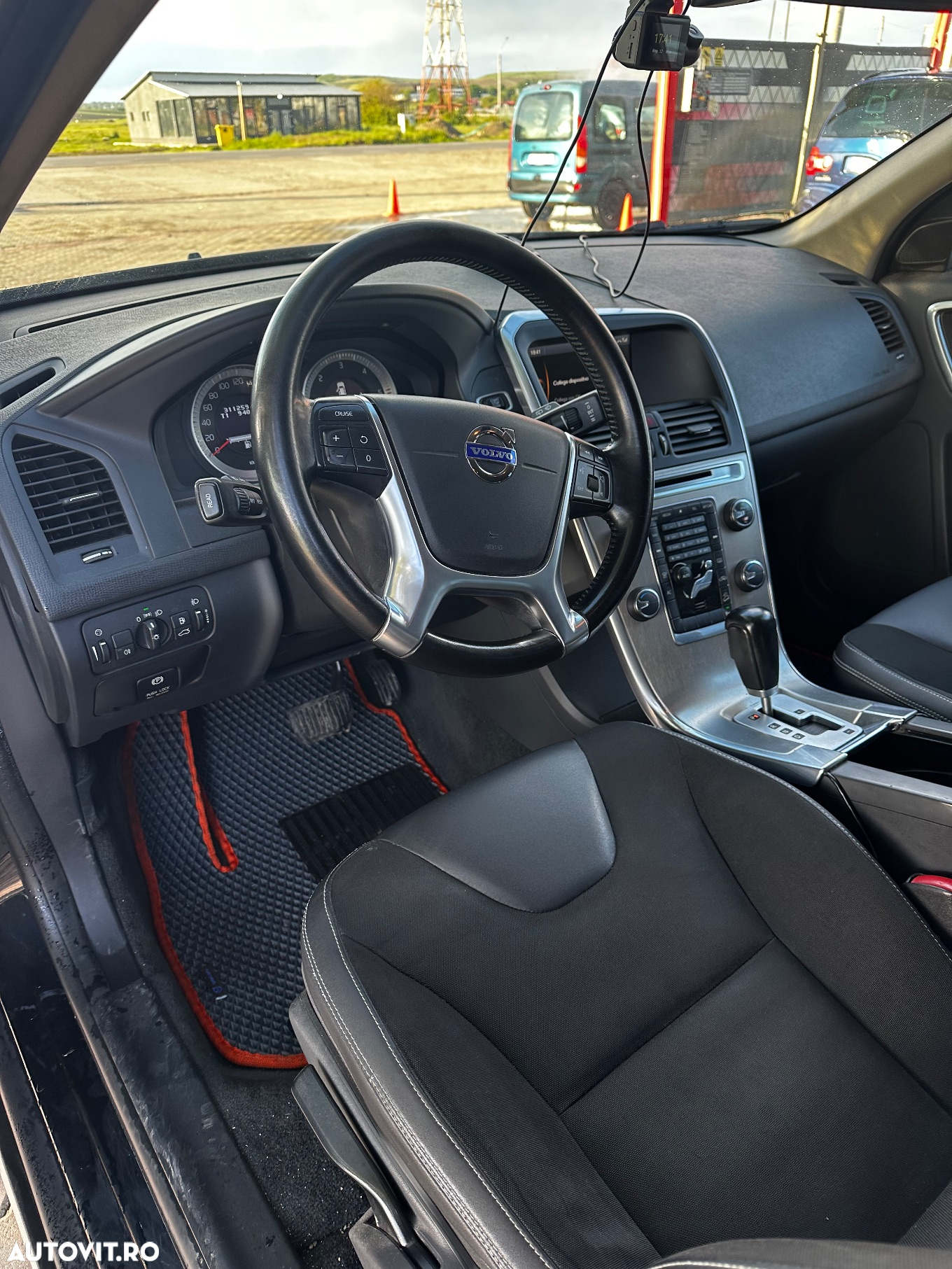 Volvo XC 60 - 14