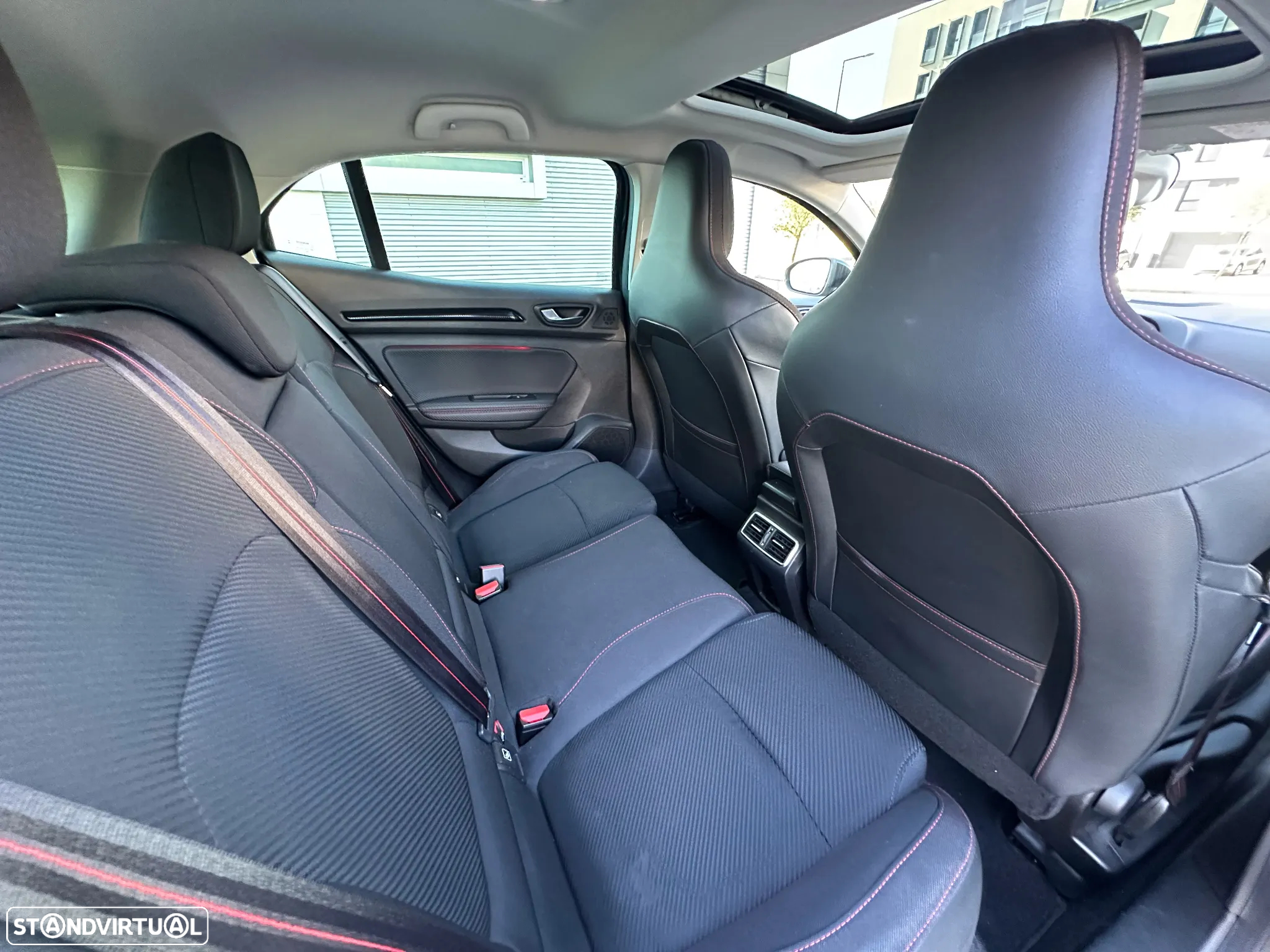 Renault Mégane 1.8 TCe R.S. EDC - 37