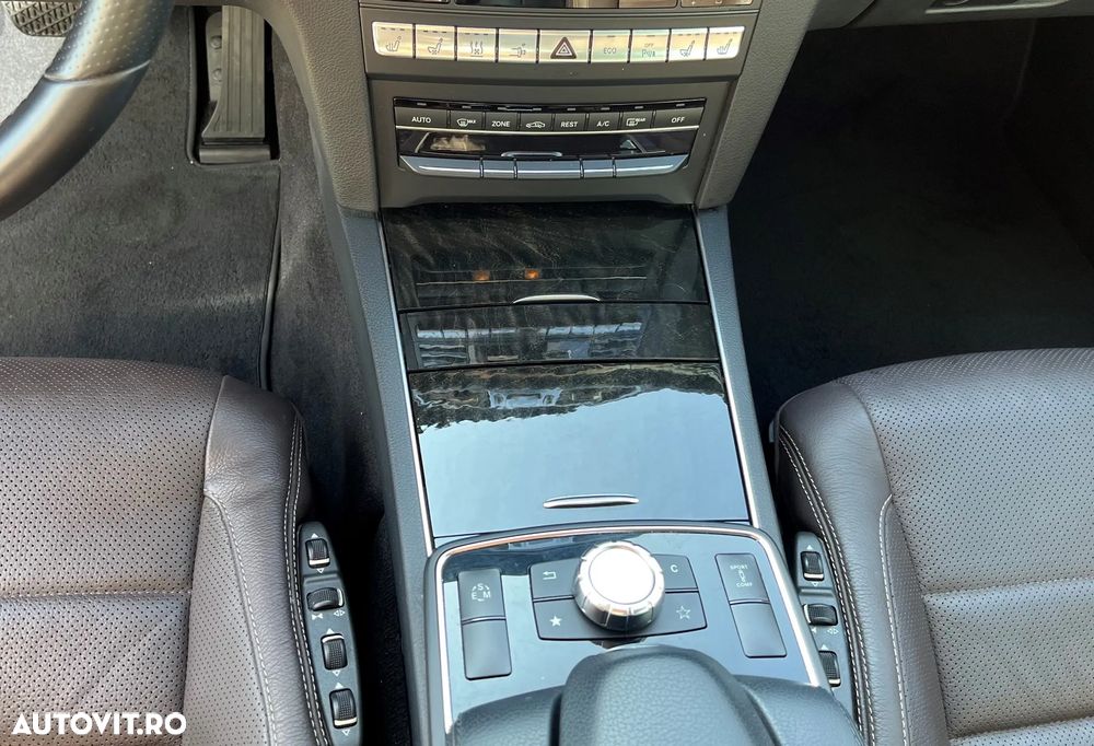 Mercedes-Benz E - 11