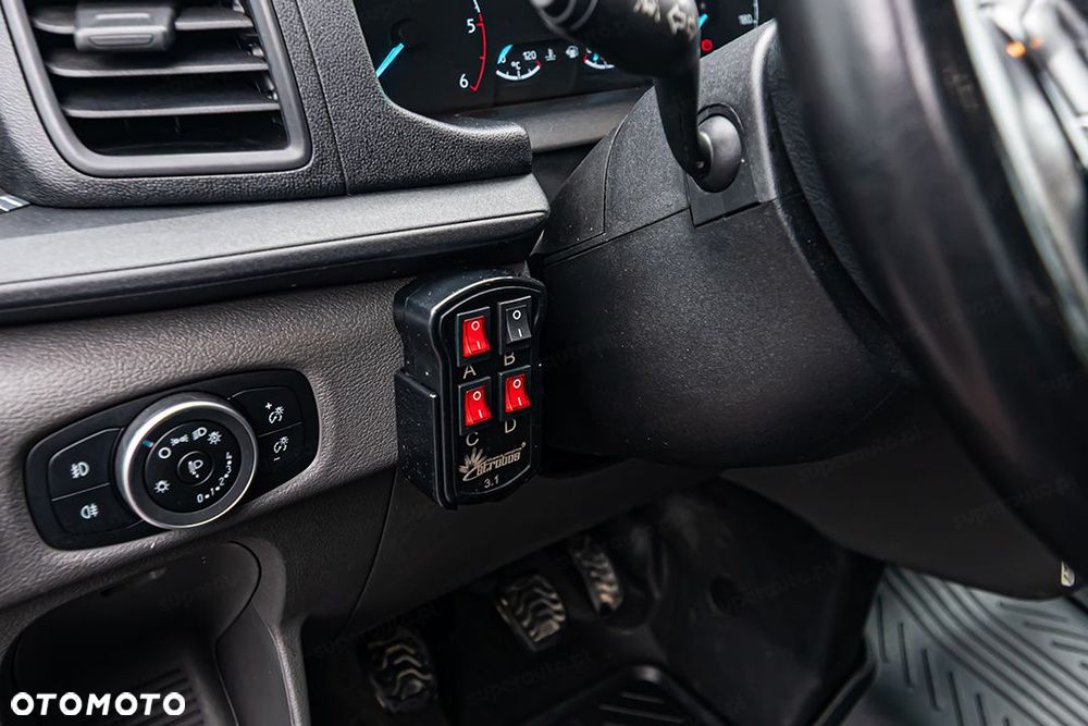 Ford Transit Kombi L2H2 Trend - 17