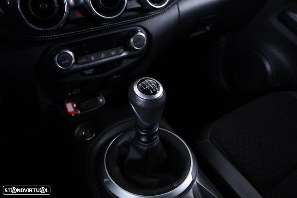 Nissan Juke 1.0 DIG-T N-Connecta - 31