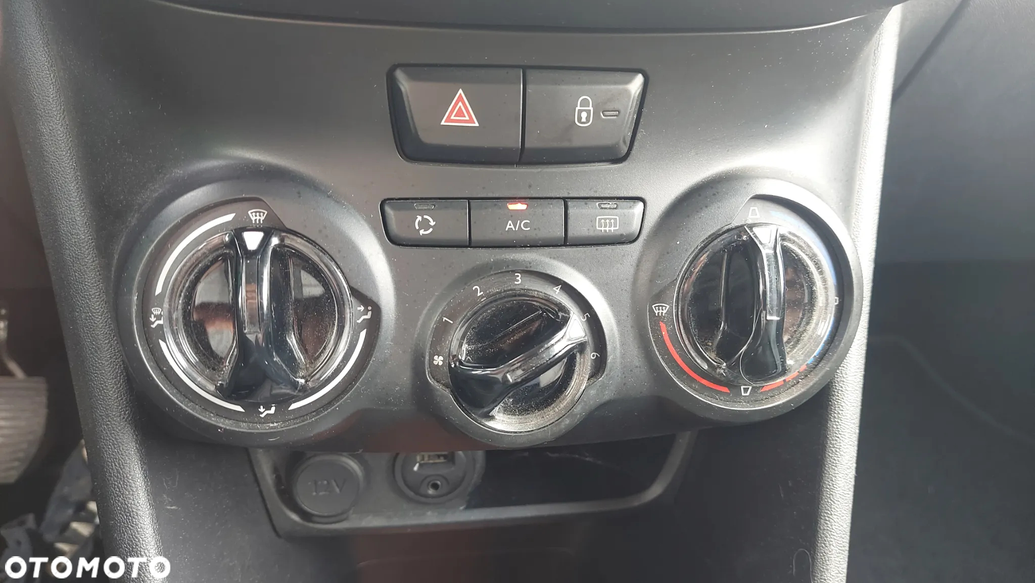 Peugeot 208 1.4 HDi Active - 16
