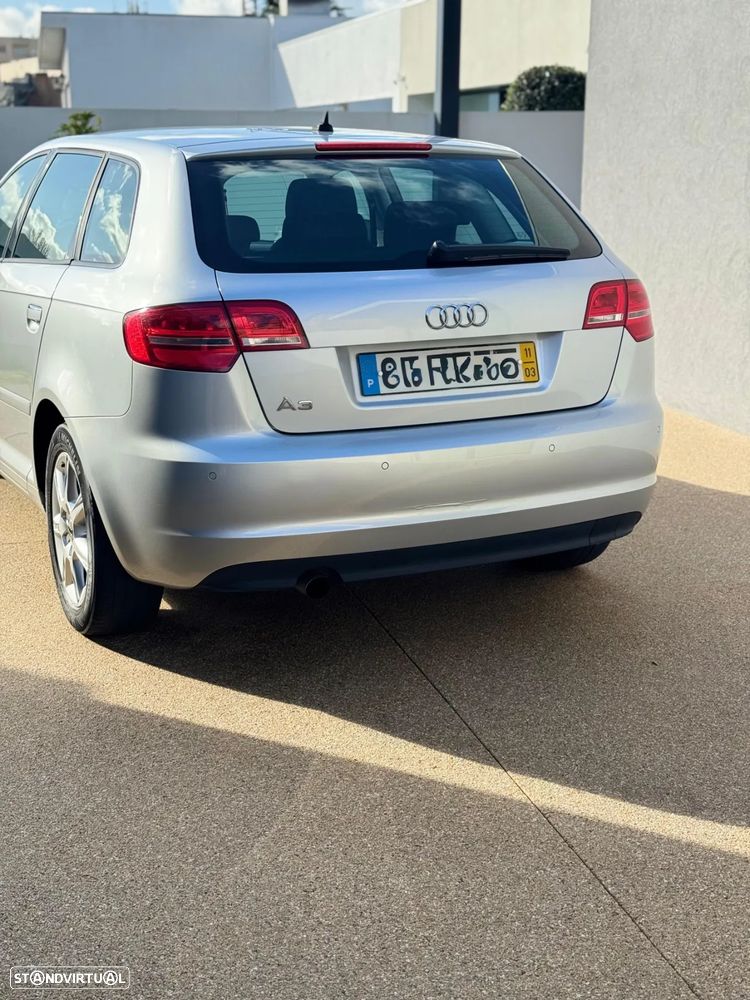 Audi A3 Sportback 1.6 TDI Ambition - 4