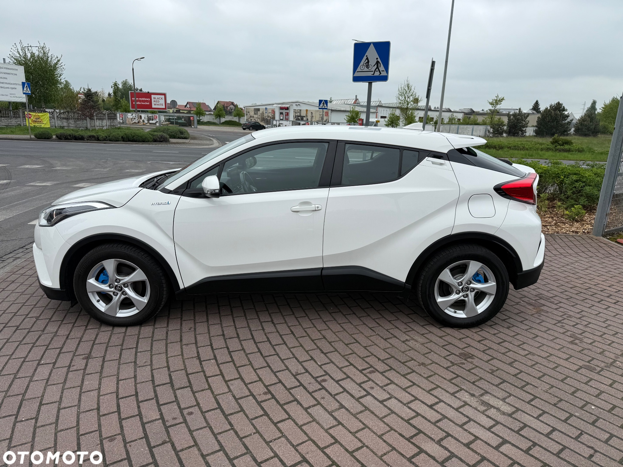 Toyota C-HR 1.8 Hybrid GPF Comfort - 24
