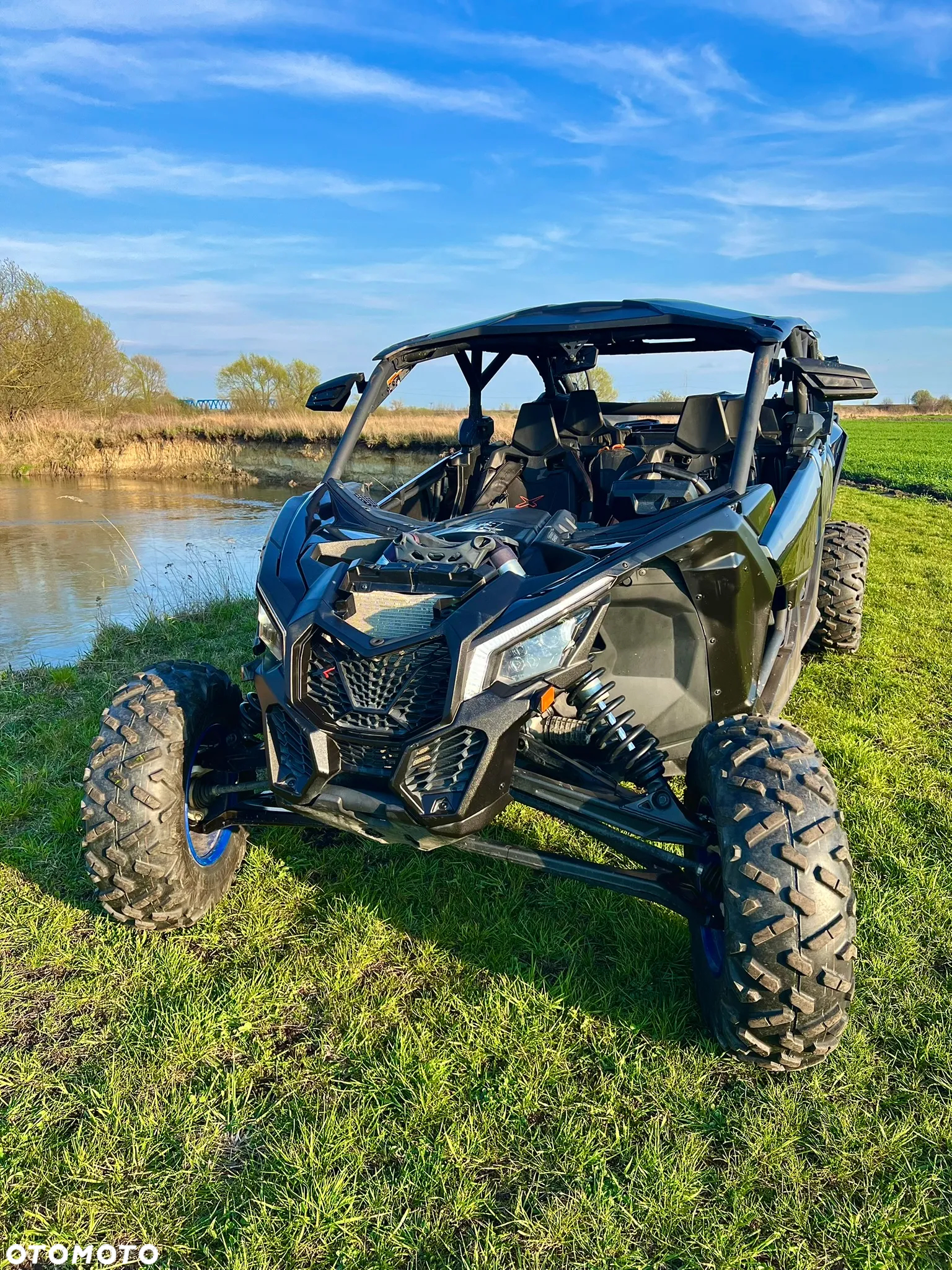 Can-Am Maverick - 8