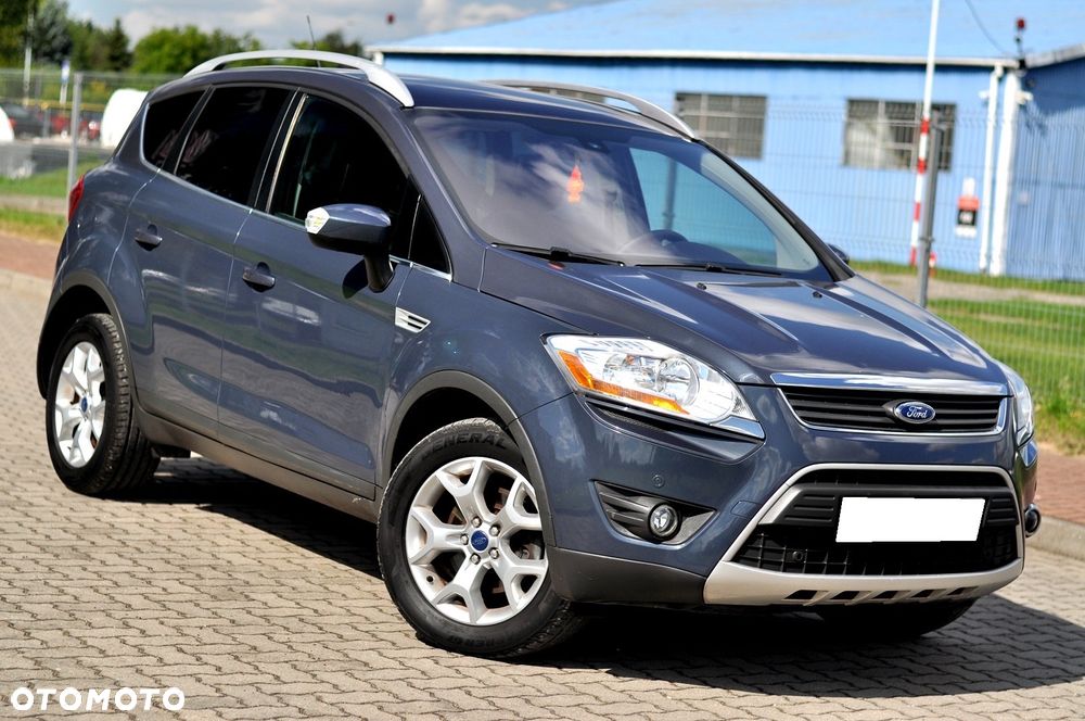 Ford Kuga 2.0 TDCi 2x4 Titanium - 3