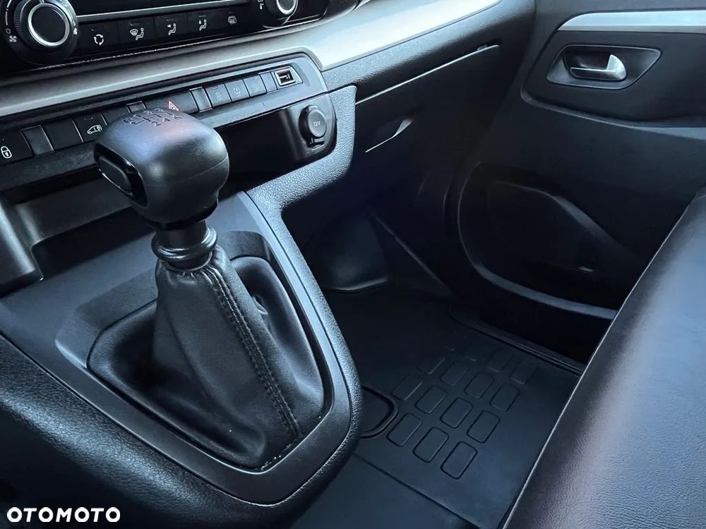 Opel Vivaro - 26