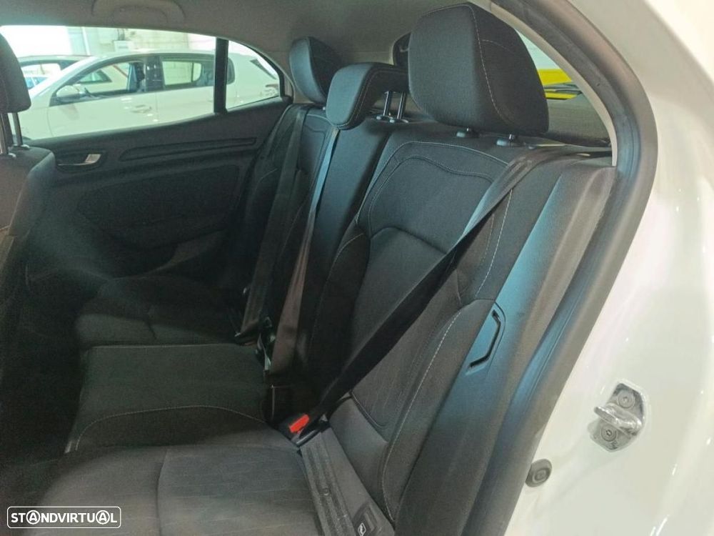 Renault Mégane 1.5 Blue dCi Limited - 4