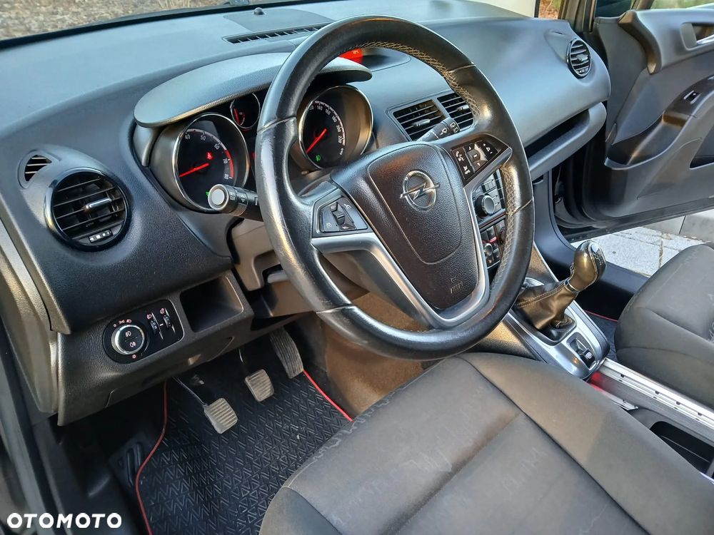 Opel Meriva - 18