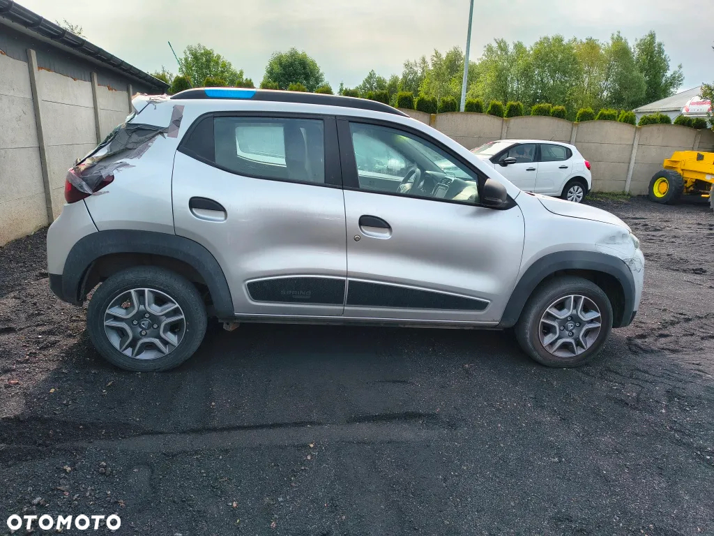 Dacia Spring - 5