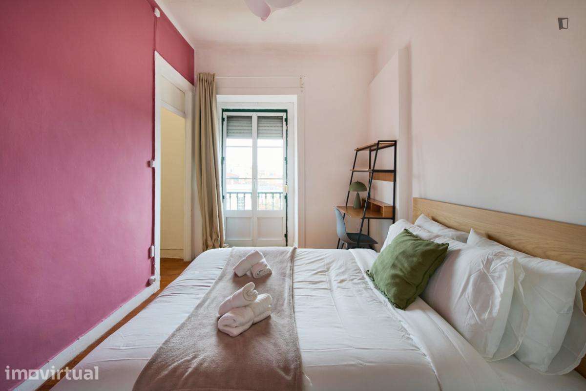 Quarto - localizado em São Bento Lisbon - Grande imagem: 5/31