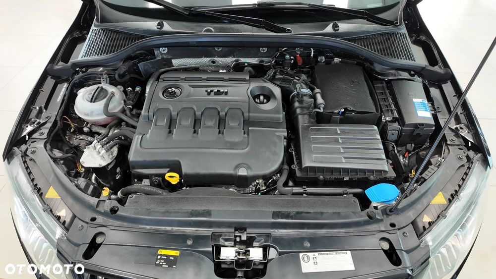 Skoda Octavia 2.0 TDI (Green tec) DSG RS - 37