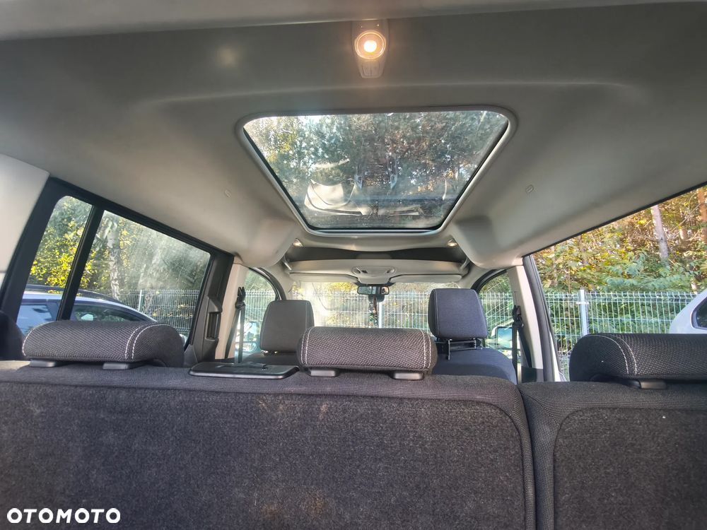 Ford Tourneo Connect - 8
