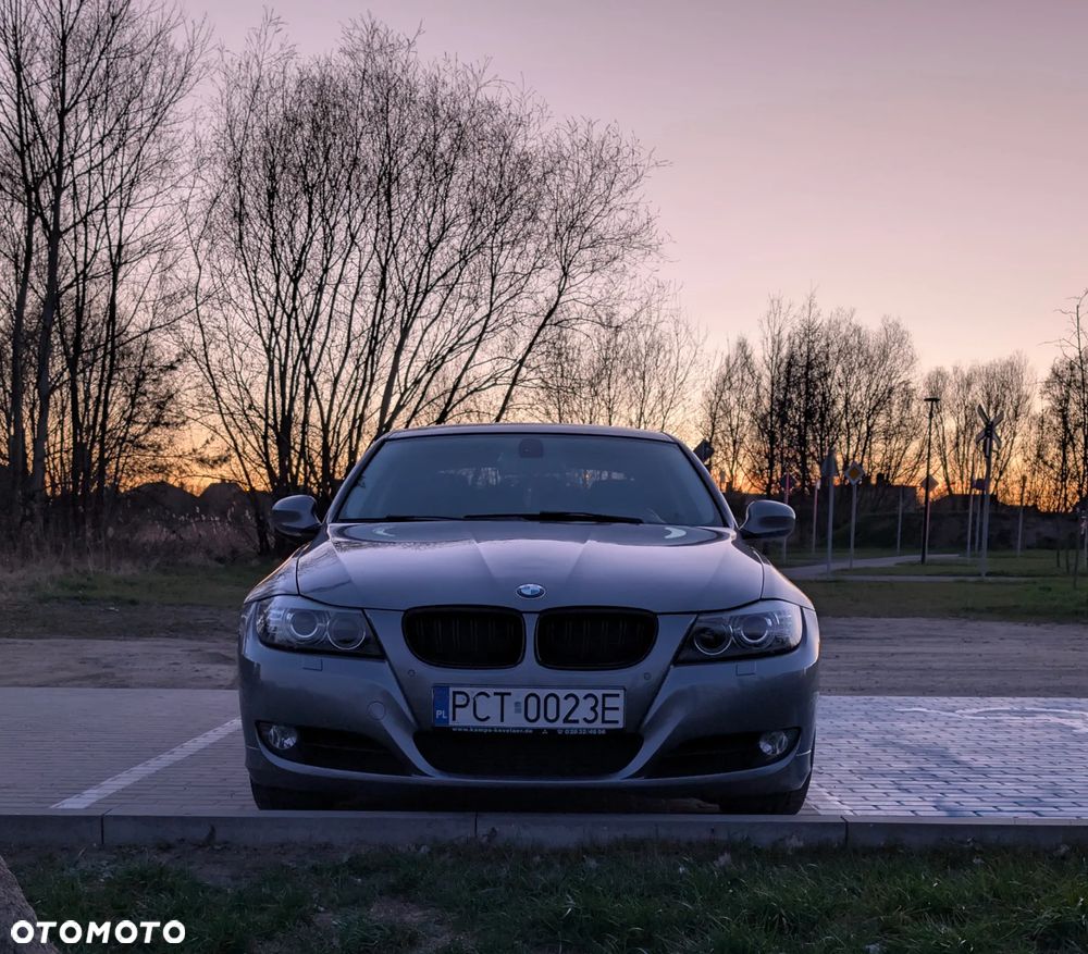 BMW Seria 3 320d Efficient Dynamics - 4