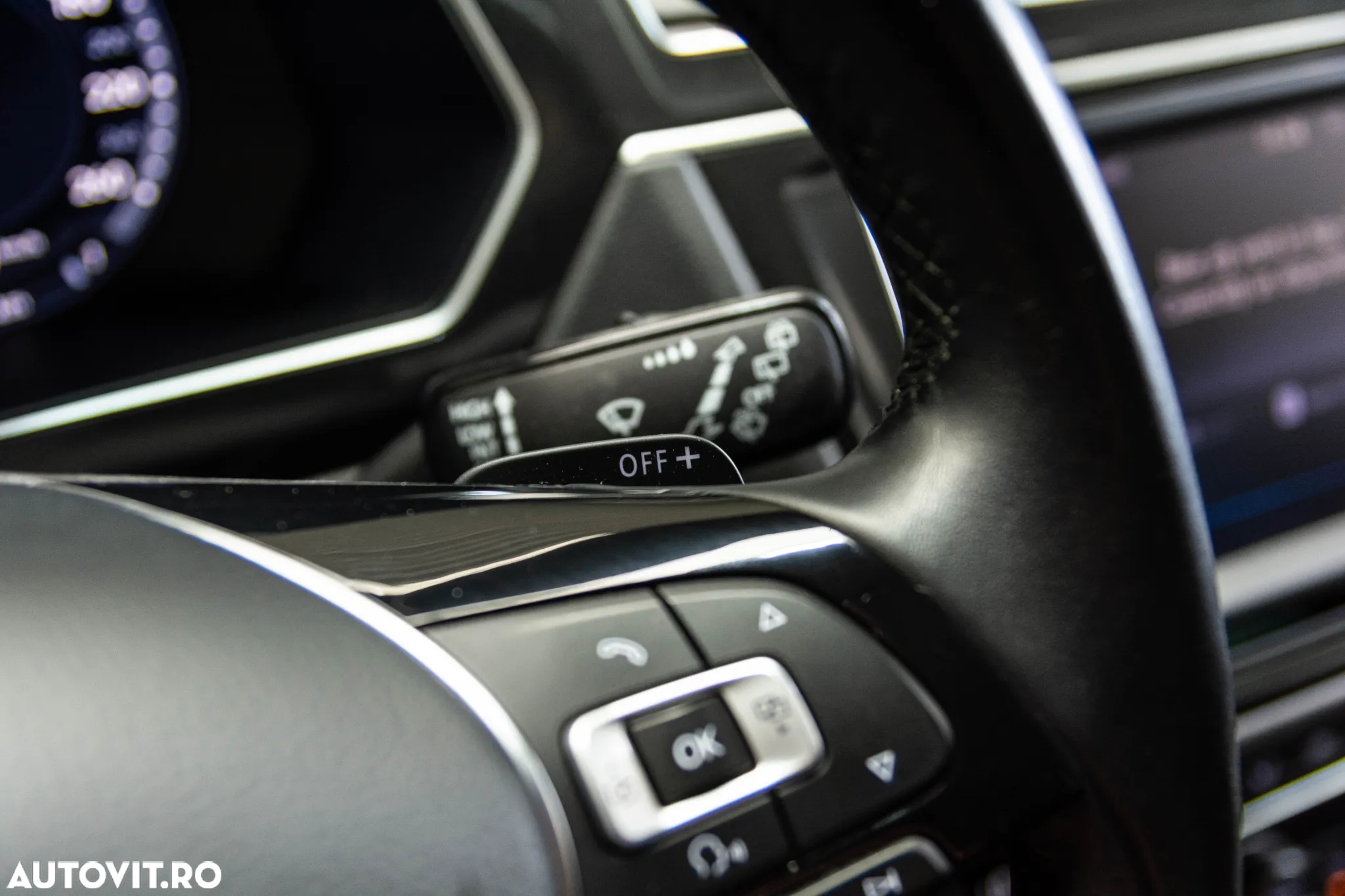 Volkswagen Tiguan 2.0 TDI 4Mot DSG Highline - 23