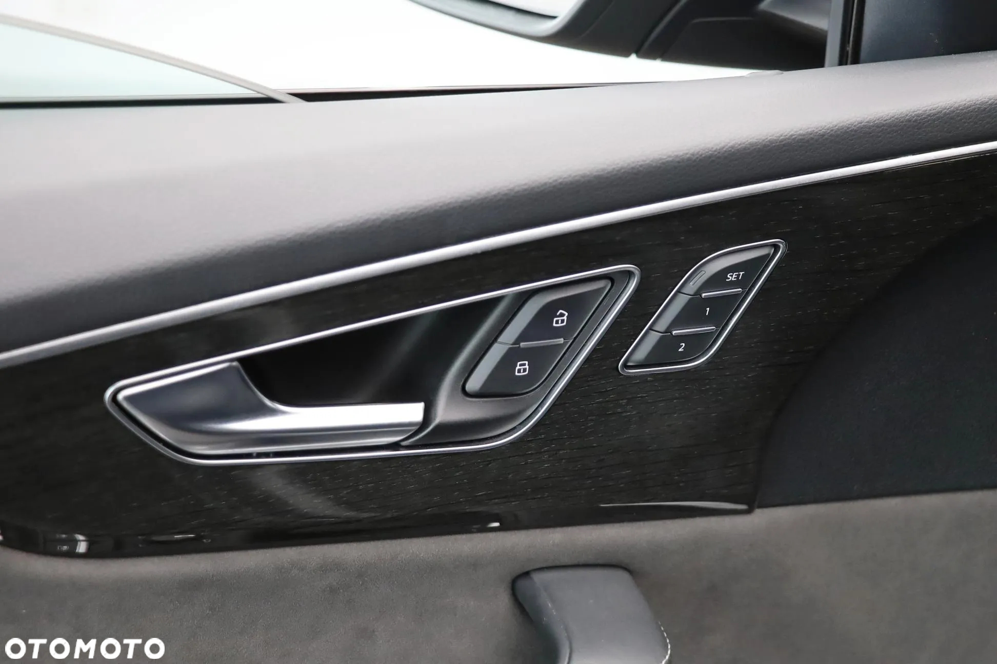 Audi Q8 - 24