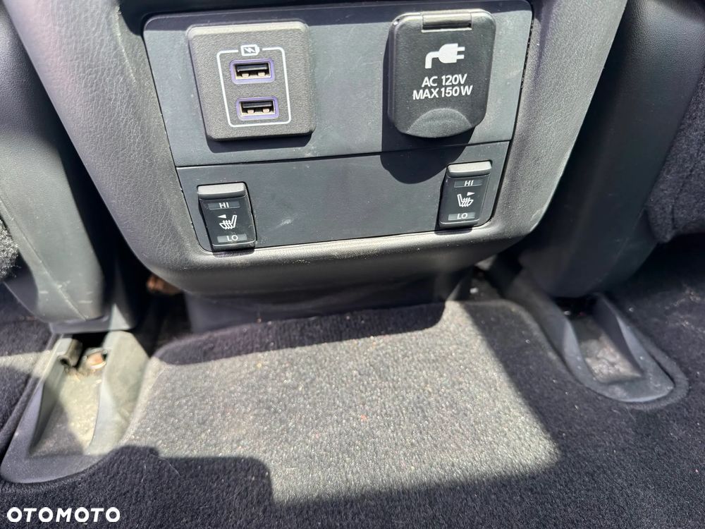 Nissan Pathfinder - 26