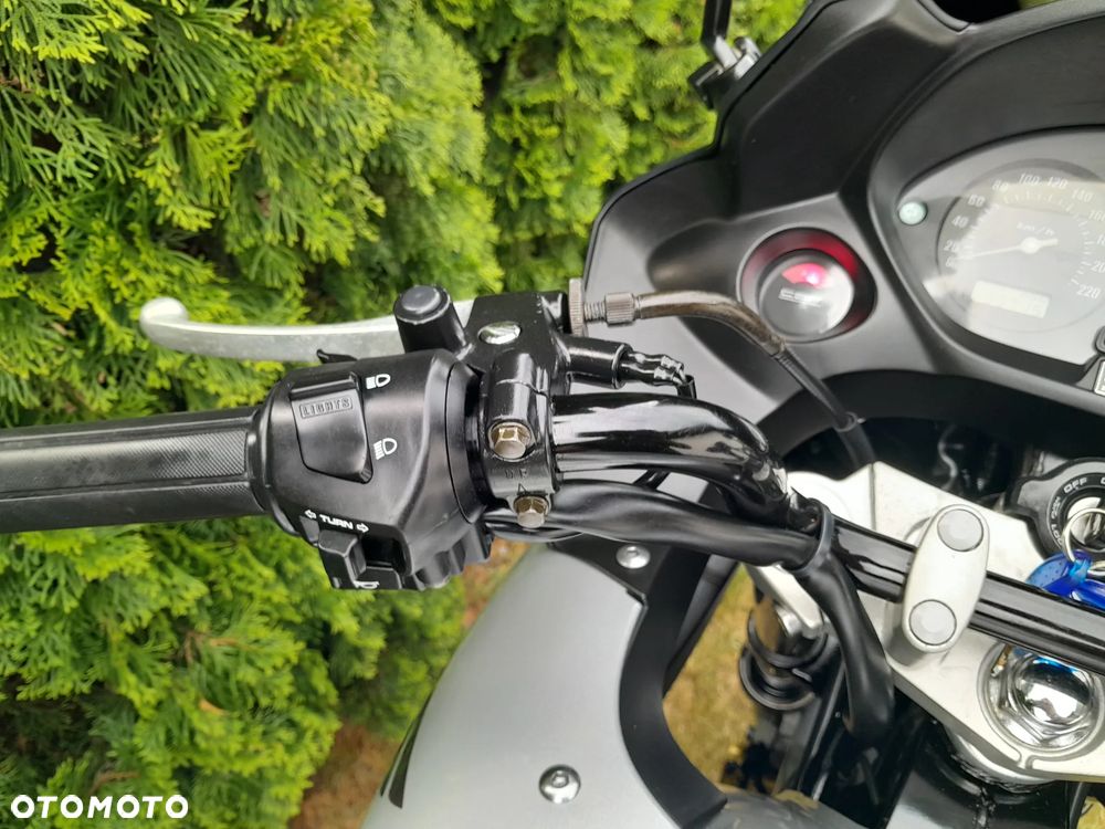 Honda CBF - 10