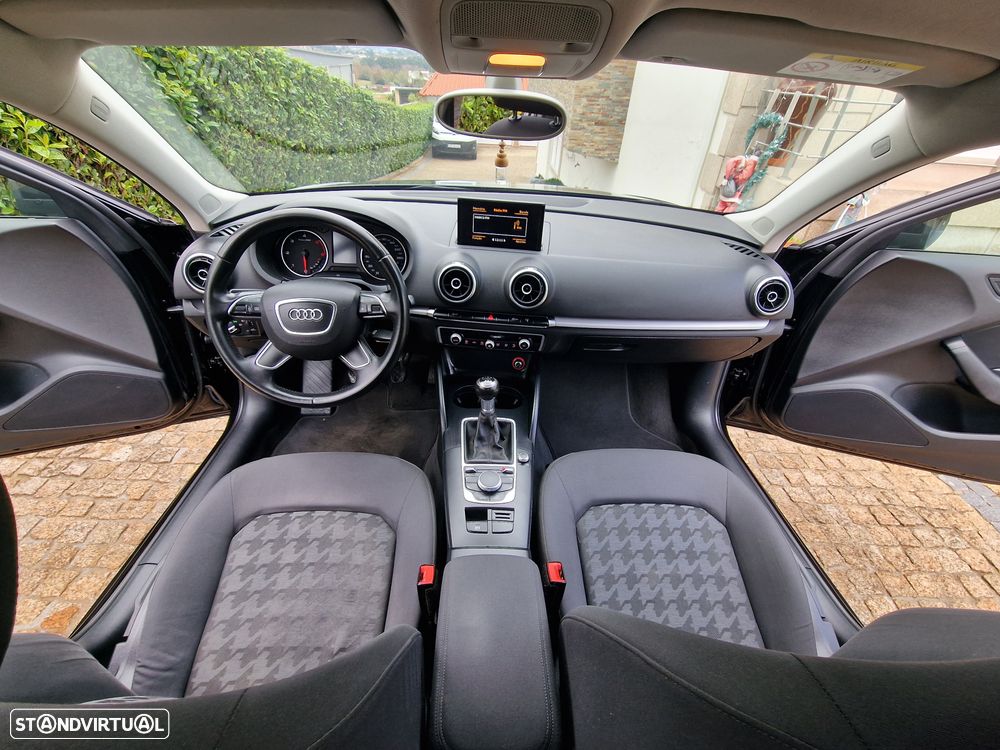 Audi A3 Sportback 1.6 TDI Sport - 4