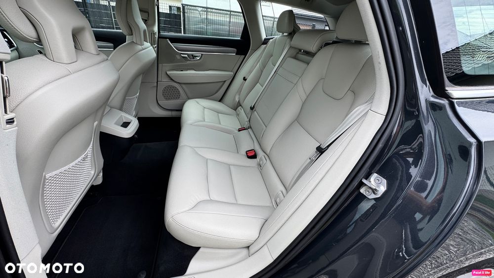 Volvo V90 D3 Geartronic Momentum - 33