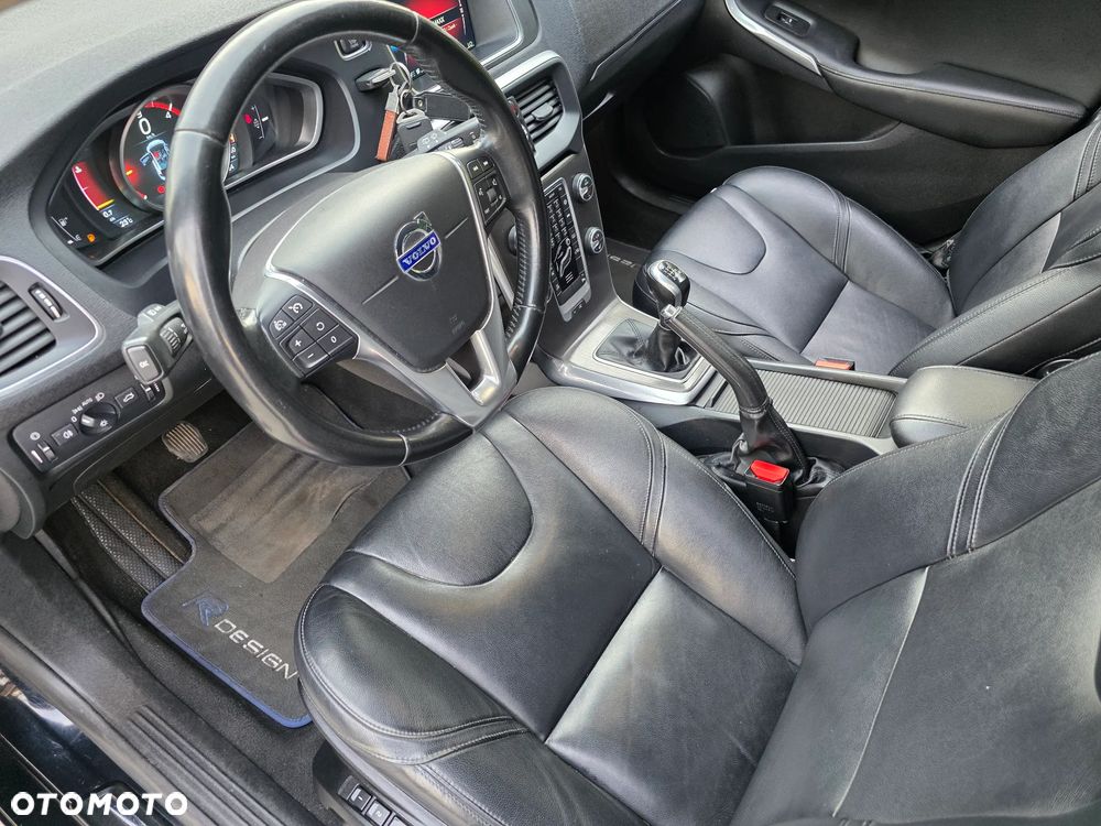Volvo V40 D4 You - 24