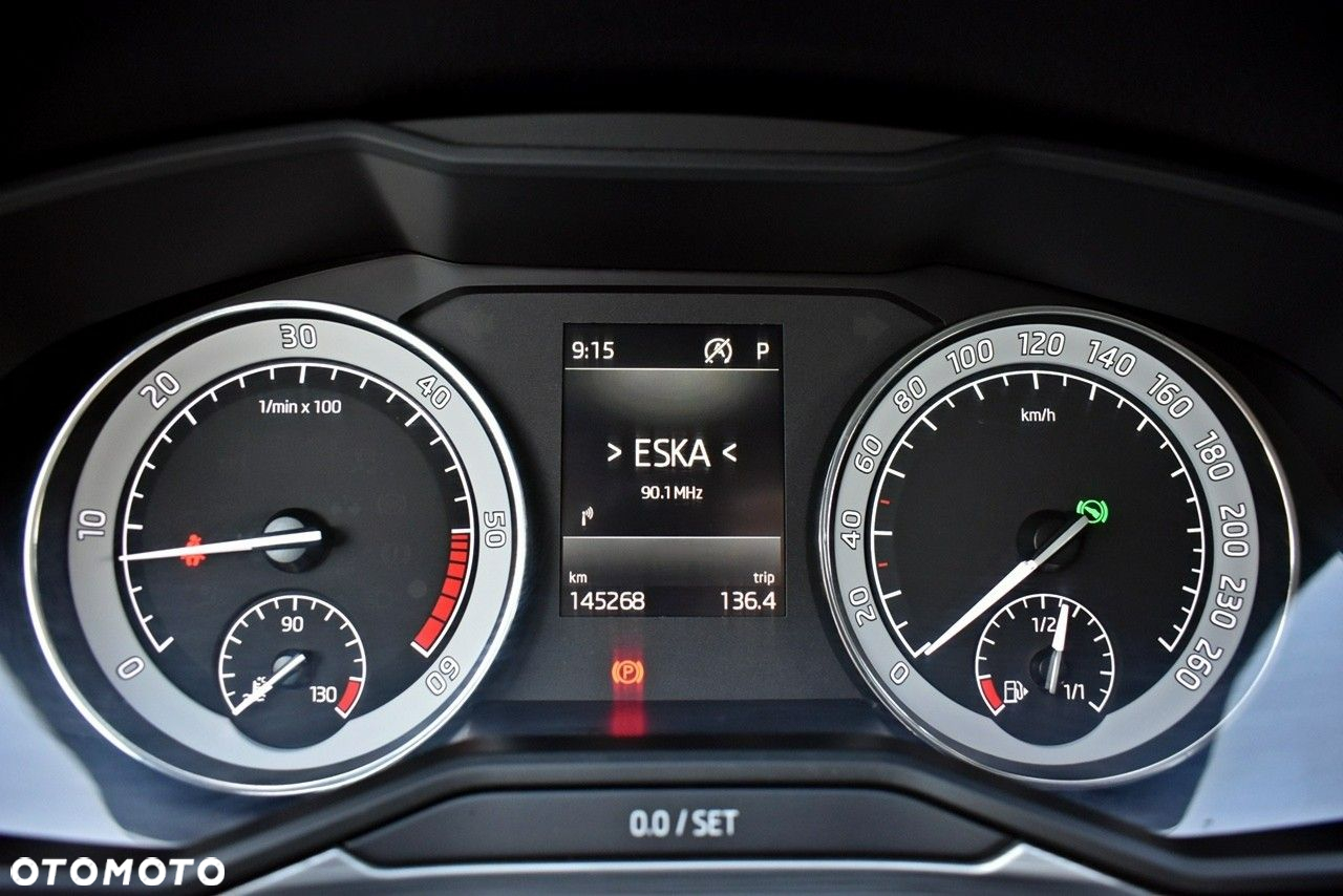 Skoda Superb 2.0 TDI Ambition DSG - 16