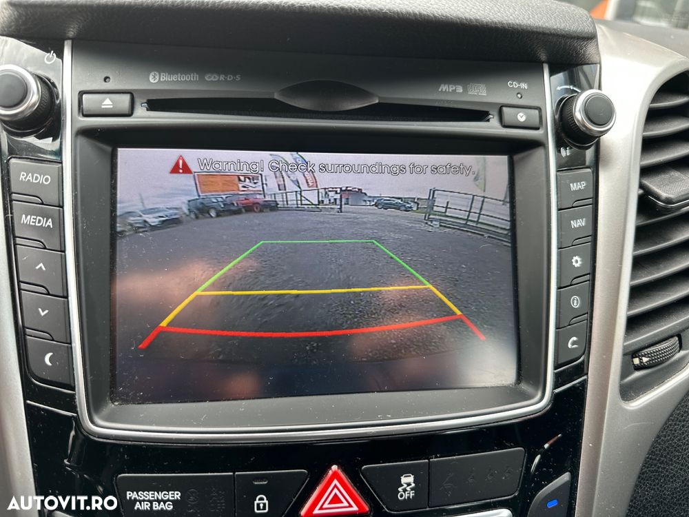 Hyundai i30 1.6 CRDI TPMS Highway Heat+ - 15