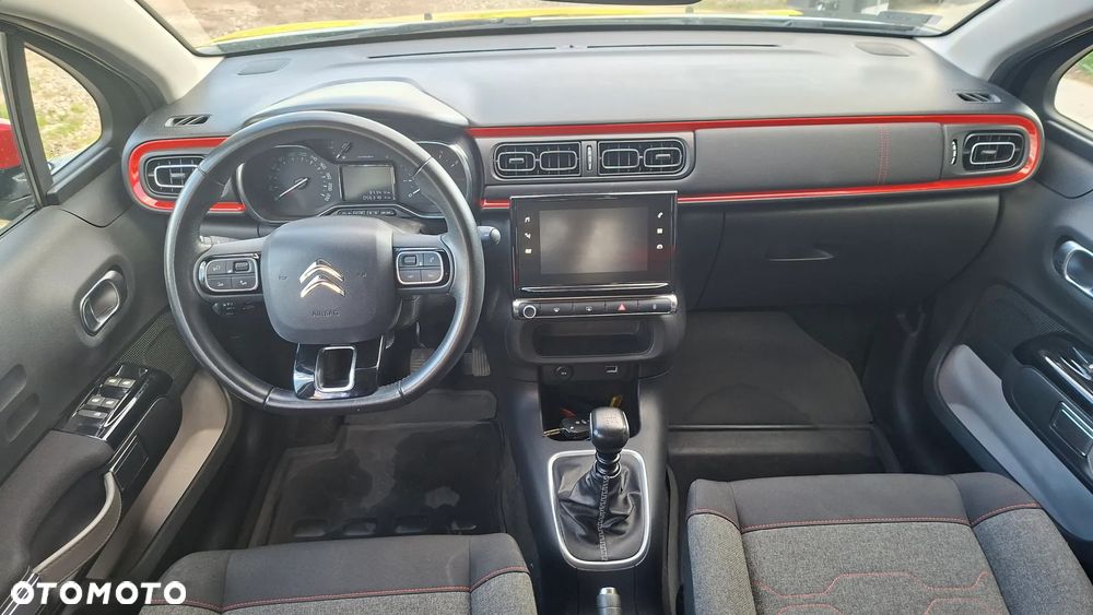 Citroën C3 1.2 PureTech Shine S&S - 6