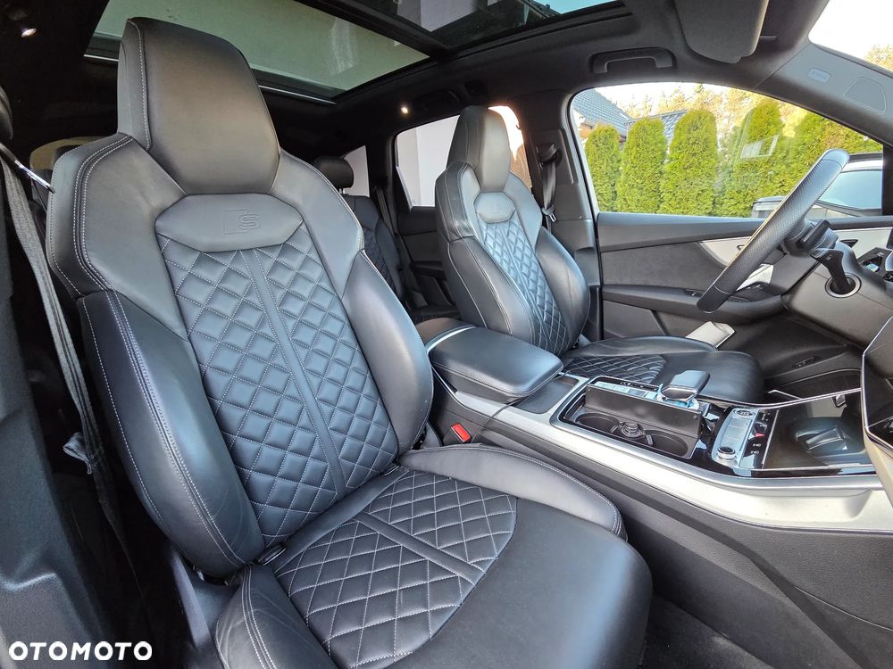 Audi Q7 - 17