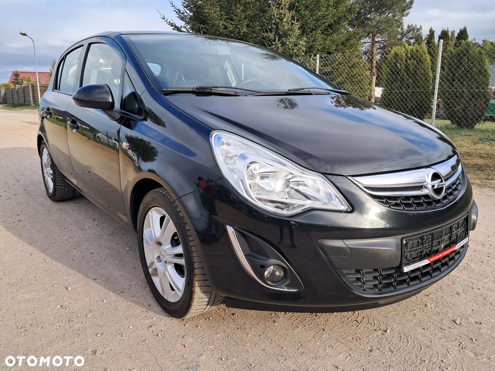 Opel Corsa 1.2 16V Cosmo - 9
